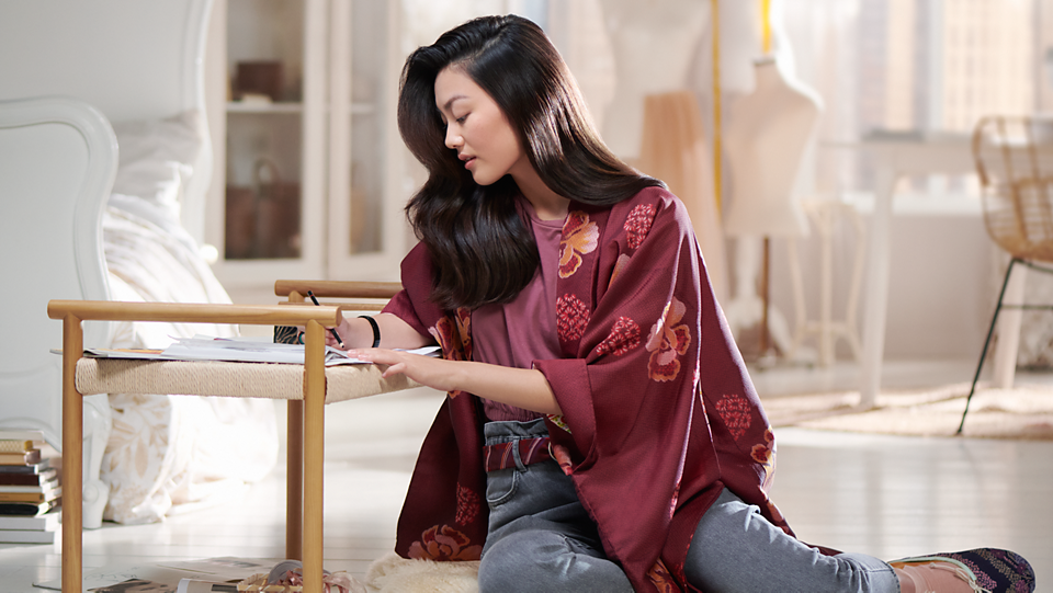 Philips Hair Dryer BHD340 – 2100W, ThermoProtect Technology, Cool Air Setting & 6 Speed/Heat Settings for Everyday Styling