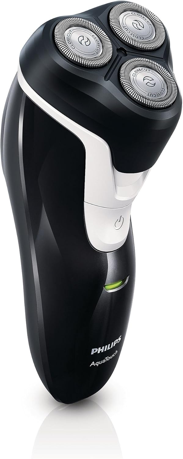 Philips AquaTouch Men’s Shaver Dry & Wet with foam, AT610 (1.0 pounds)
