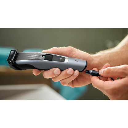 Philips Series 5000 Beard Trimmer BT5502/13 | Effortless and Precise Grooming