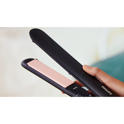 StraightCare Essential ThermoProtect straightener BHS378