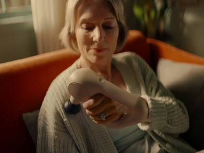 Theragun Relief Massage Gun – Percussive Therapy for Pain Relief & Muscle Recovery